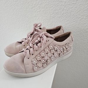 Gentle Souls Kenneth Cole Blush Pink Suede Sneakers Floral Pearl Size 9.5